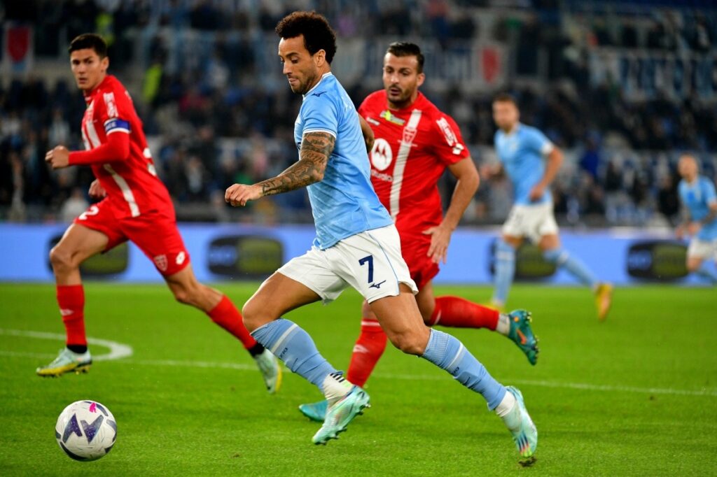 nhan-dinh-soi-keo-lazio-vs-monza-luc-21h00-ngay-9-2-2025-1