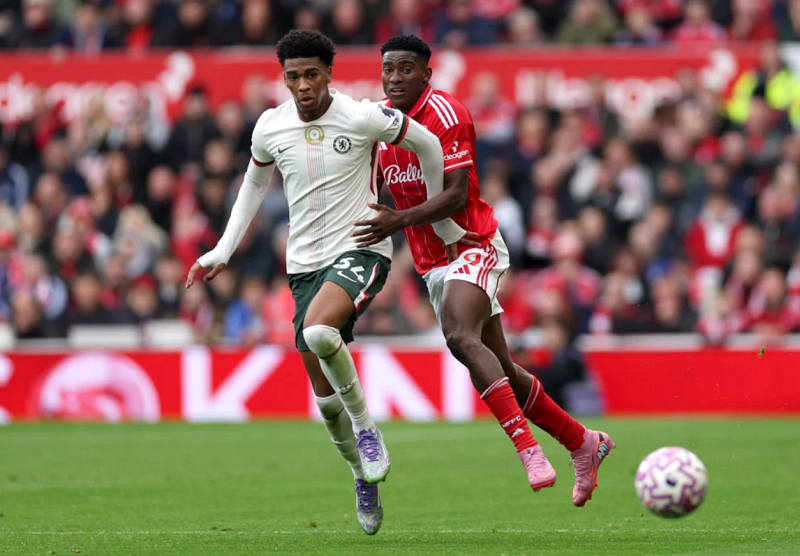 chelsea-thang-dam-doi-truong-reece-james-het-loi-khen-acheampong